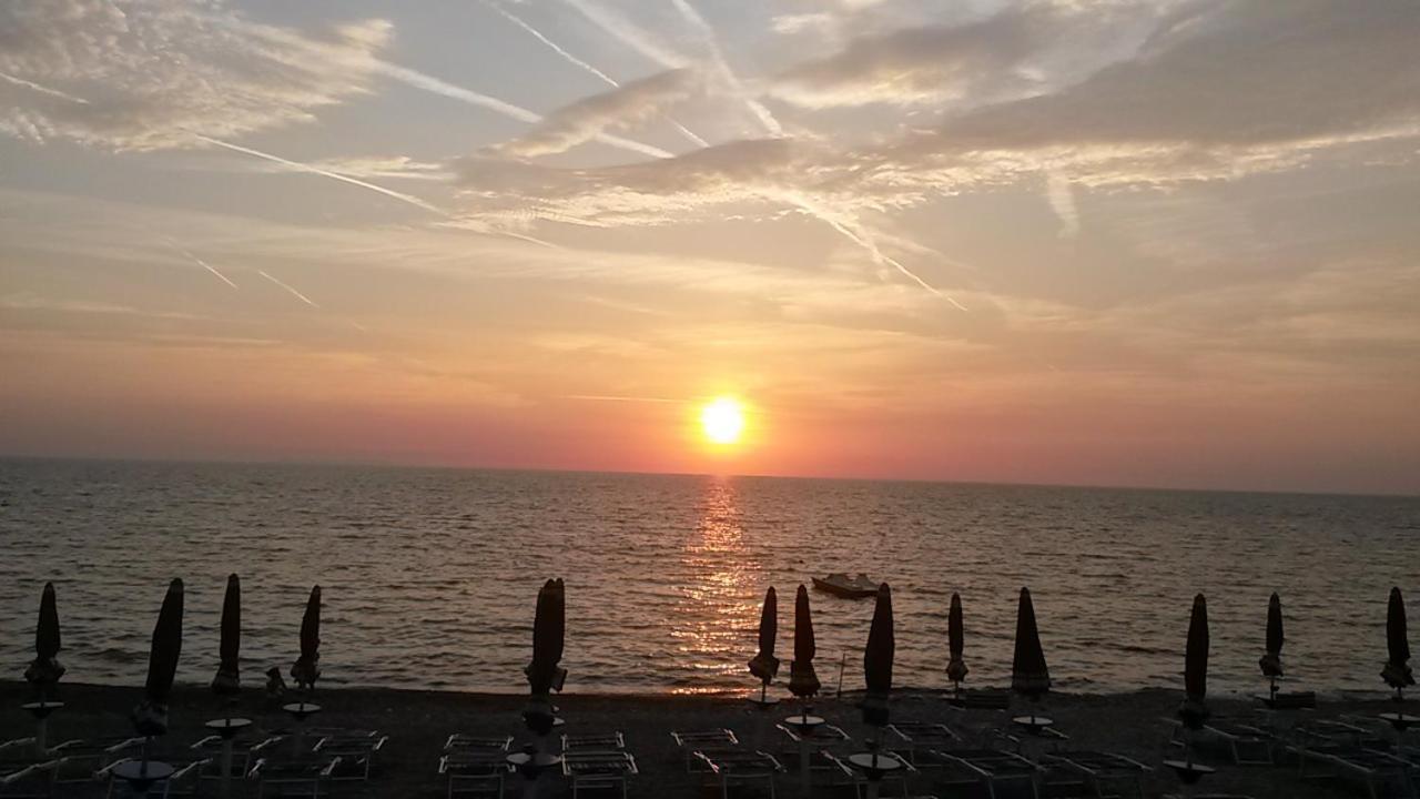 Alberto Quadrilocale A Soli 150M Dal Mare Marina di Castagneto Carducci Exteriér fotografie